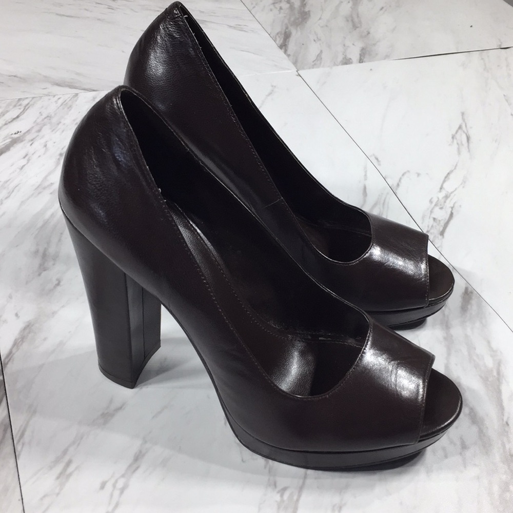 ⭐️ 7.5 LAUREN RALPH LAUREN BROWN HEELS